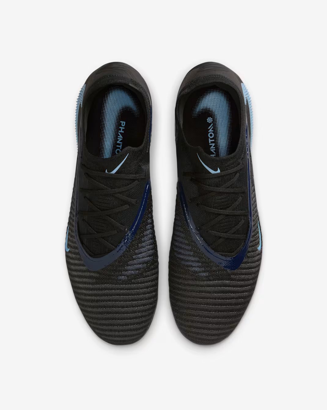 Nike Vomero 18 angle view